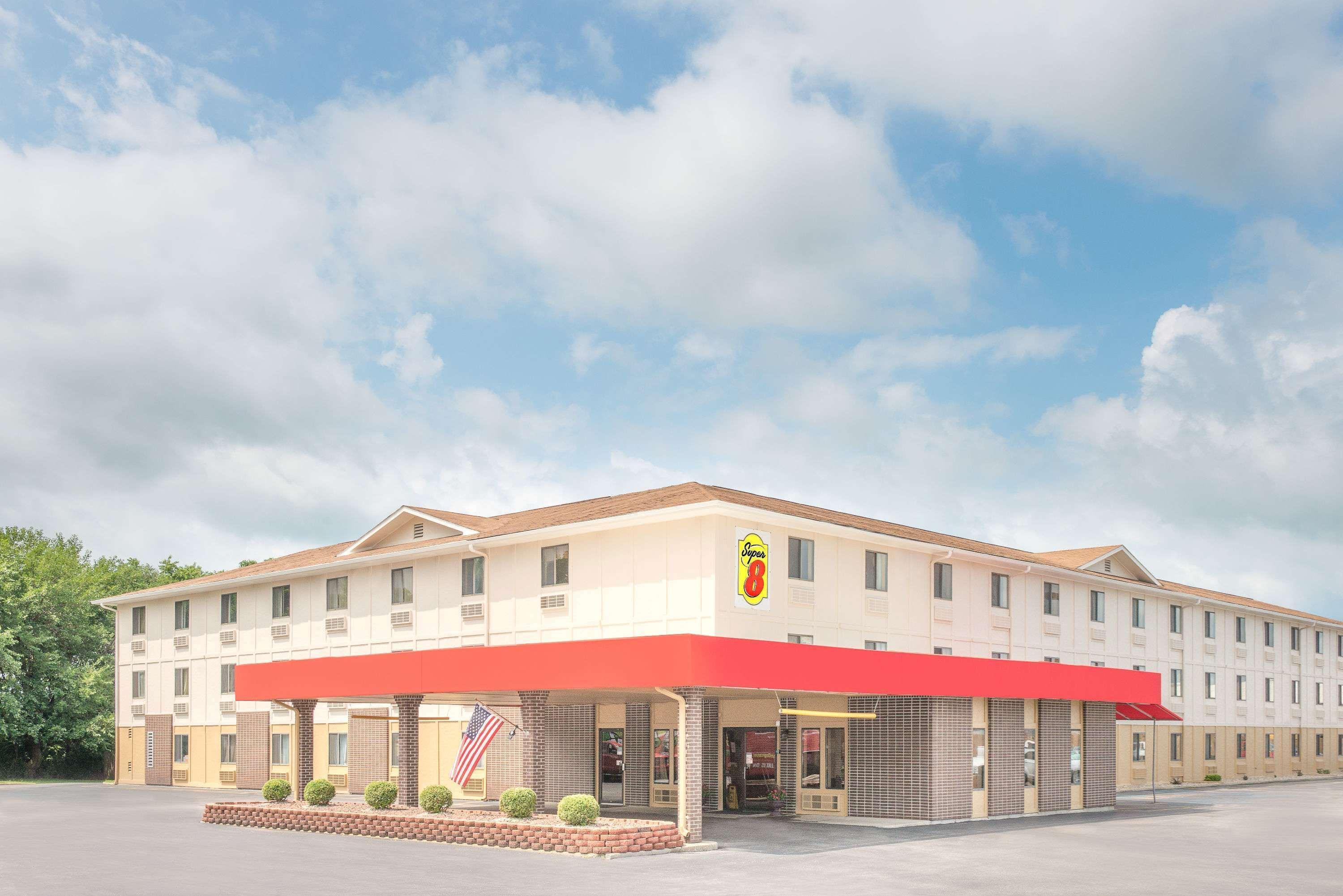 Super 8 By Wyndham Terre Haute Exteriér fotografie